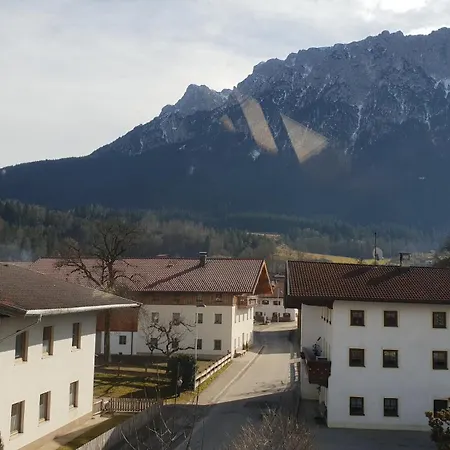 Adlerhorst 아파트